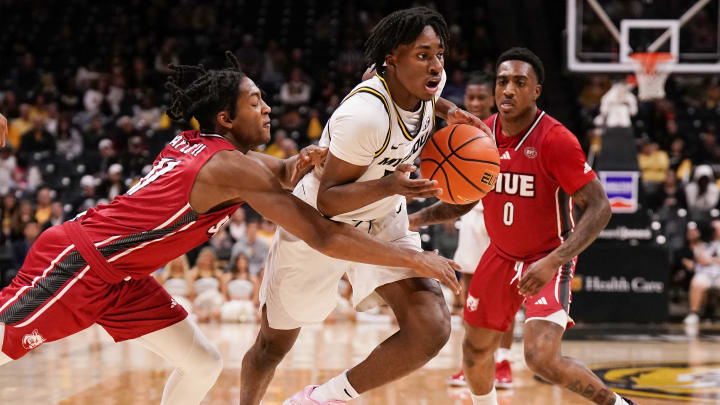 Sean East II, Noah Carter Lead Missouri Men's Basketball in Defensive Showcase Over SIUE Sean East II, Noah Carter Lead Missouri Men's Basketball in Defensive Showcase Over SIUE