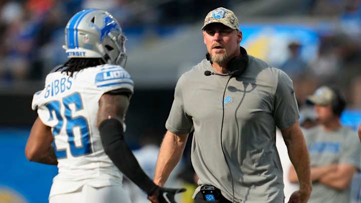 NFL Week 10 Coaching Decisions: Lions Stay Aggressive While Raiders Pound the Rock NFL Week 10 Coaching Decisions: Lions Stay Aggressive While Raiders Pound the Rock