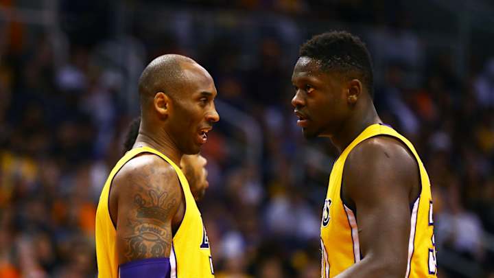 Ex-Laker Reveals How Kobe Bryant Didn't Respect Young Teammates At End Of Career Ex-Laker Reveals How Kobe Bryant Didn't Respect Young Teammates At End Of Career