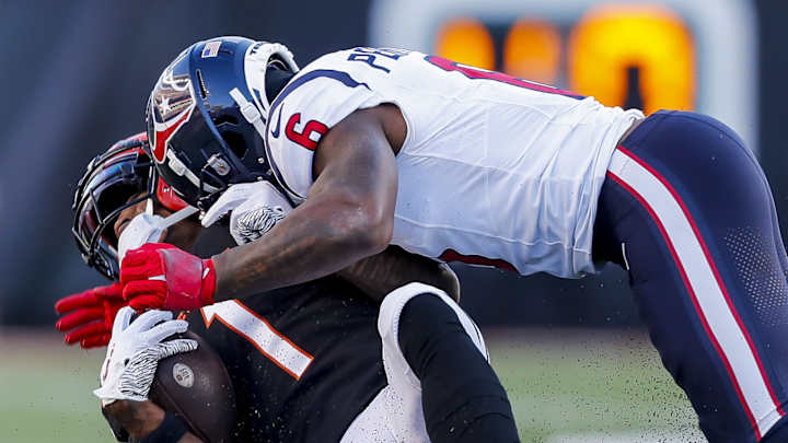 Texans’ Denzel Perryman Suspended For Delivering Hits With Helmet, per Report Texans’ Denzel Perryman Suspended For Delivering Hits With Helmet, per Report