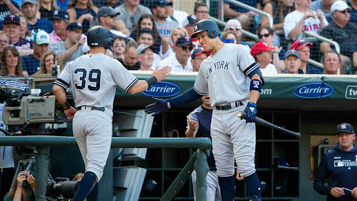 Aaron Judge, Mike Tauchman Get Custom Jerseys at ACF Fiorentina Match in Italy