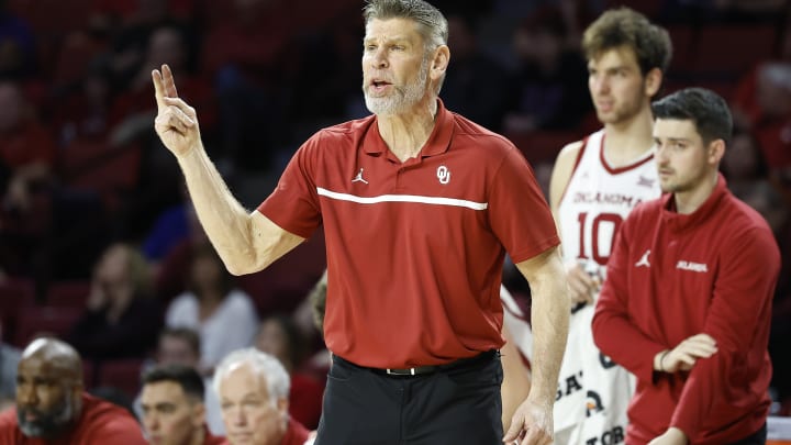 OU Basketball: Oklahoma Rolls Texas State