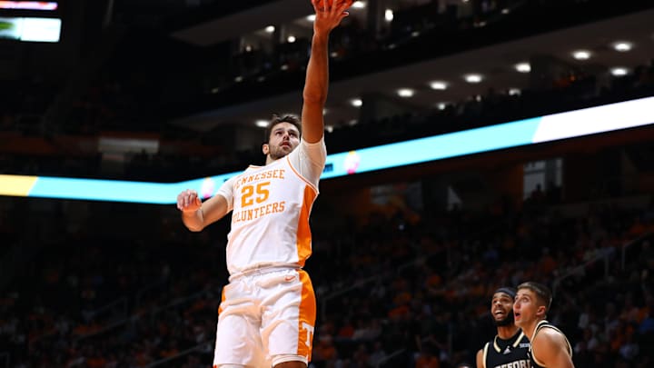 Big Second Half Propels Tennessee Over Well-Coached Wofford