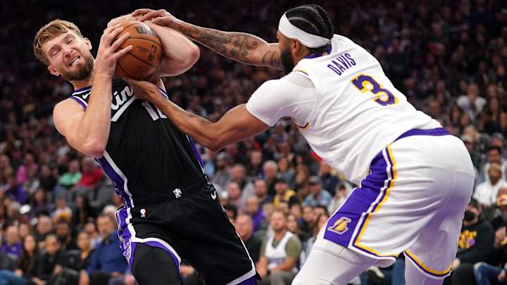 3 Pivotal Matchups To Watch for as Kings Visit the Lakers