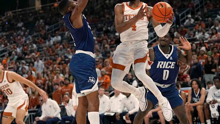 Tyrese Hunter Leads Texas Longhorns Past Rice Owls
