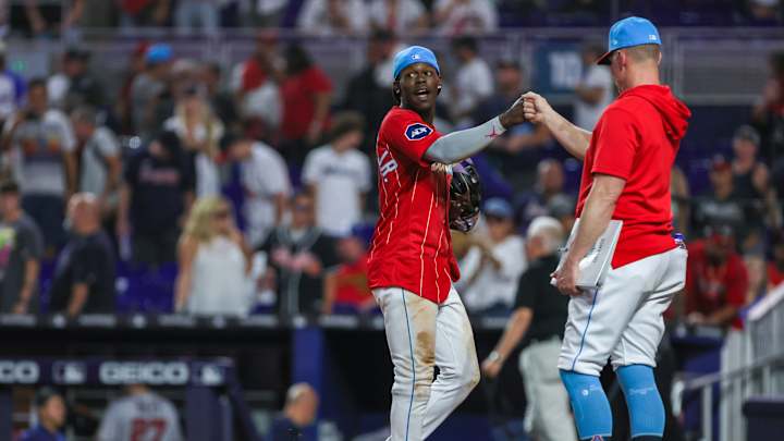 Seattle Mariners Make Key Hire on Coaching Staff, Lure Brant Brown Away From Miami Marlins Seattle Mariners Make Key Hire on Coaching Staff, Lure Brant Brown Away From Miami Marlins