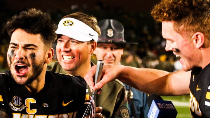 Missouri's Cody Schrader Campaigns for Eli Drinkwitz to Win SEC Coach of the Year