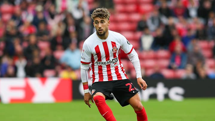 Seven stats that show Adil Aouchiche should be starting for Sunderland