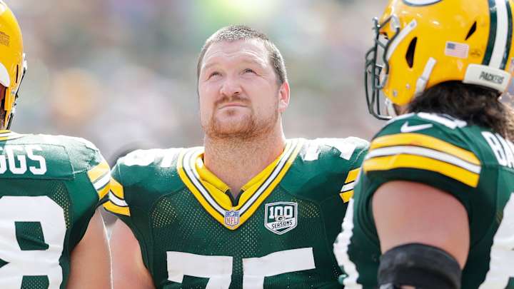 Bryan Bulaga Retires With Packers; Was ‘Honor To Wear That G’