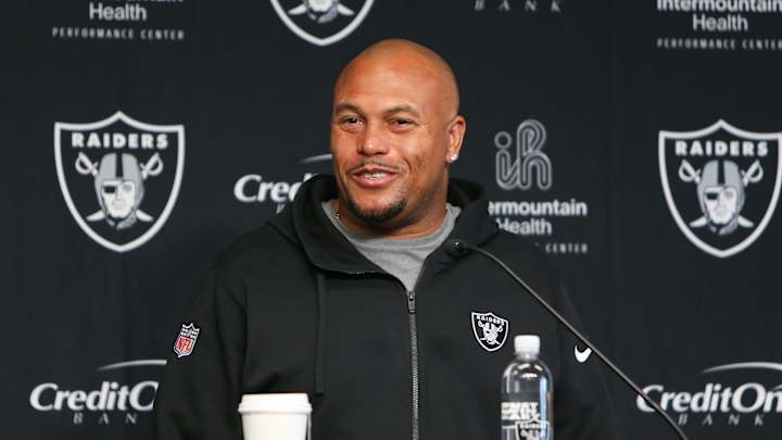 Raiders' Pierce Final Press Conference Before Dolphins