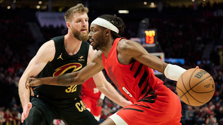 Cavs Mailbag: Why Dean Wade Over Emoni Bates?