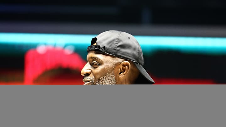 Giving Back to the Game: Damien Wilkins is Grooming Next Generation of Hoopers Through Overtime Elite Giving Back to the Game: Damien Wilkins is Grooming Next Generation of Hoopers Through Overtime Elite