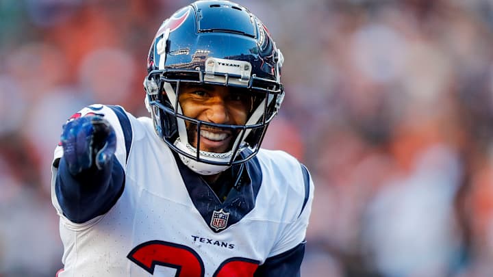 Texans EXCLUSIVE: DeAndre Houston-Carson Exemplifying Texans' ‘World-Class’ Work