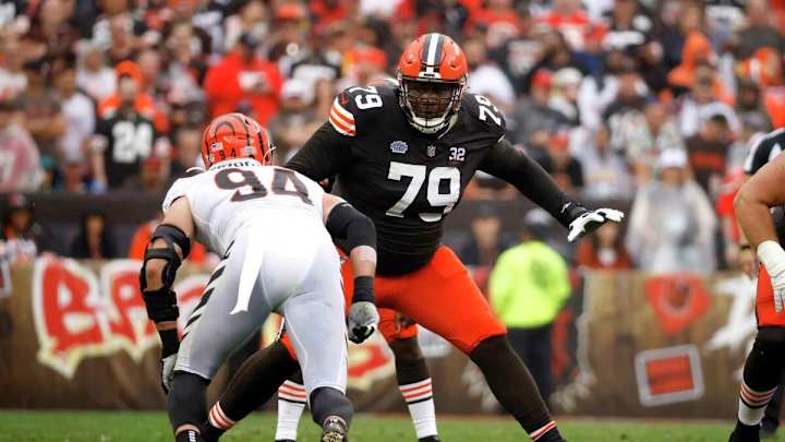 Browns Suffer Another Season-Ending Injury On Offense Browns Suffer Another Season-Ending Injury On Offense