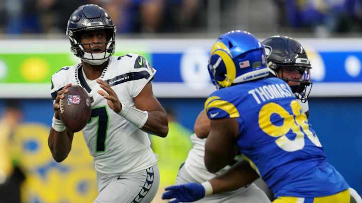 Geno Smith Had to Leave the Field After a Massive Hit From Aaron Donald Geno Smith Had to Leave the Field After a Massive Hit From Aaron Donald