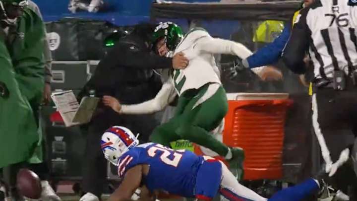 Zach Wilson Took Out Jets Coach Robert Saleh in Painful Sideline Collision Minutes Before Getting Benched
