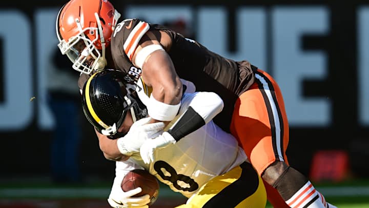 Sportsbooks Crush NFL Bettors In Week 11, As Favorites Win, But Fail To Cover Sportsbooks Crush NFL Bettors In Week 11, As Favorites Win, But Fail To Cover