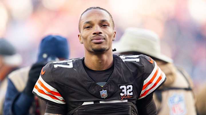 Browns Quarterback Dorian Thompson-Robinson Makes a Young Man's Christmas