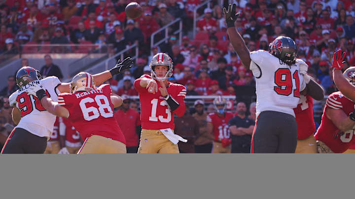 49ers Continue Electric Run on Offense in 27-14 Win Over the Buccaneers