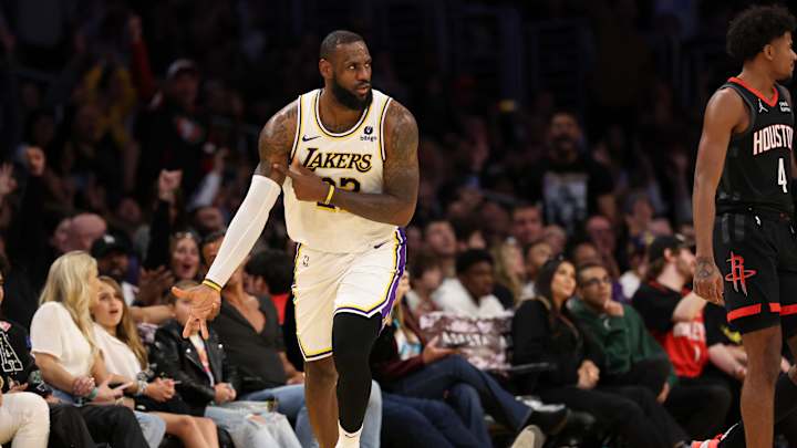 NBA Fans Were in Awe After LeBron James’s Big Night vs. Rockets