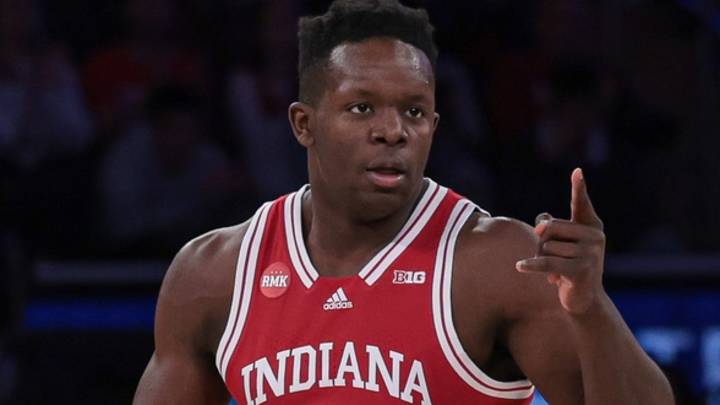 WATCH: Xavier Johnson Dishes To Payton Sparks For Transition Dunk