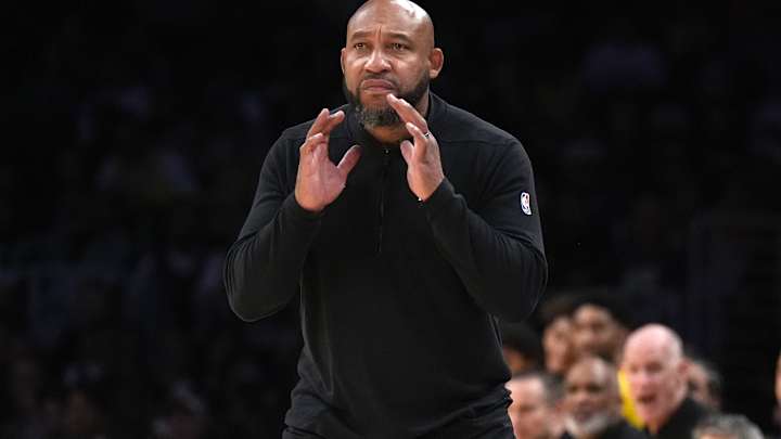 Lakers News: Darvin Ham Has Weird Perspective On Garbage Minutes After 76ers Loss Lakers News: Darvin Ham Has Weird Perspective On Garbage Minutes After 76ers Loss