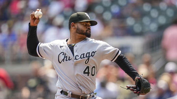 Braves sign reliever Reynaldo López to three-year deal