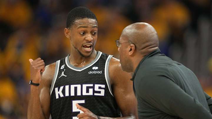 Kings HC Mike Brown on De'Aaron Fox: 'Nobody Can Mess With That Man'