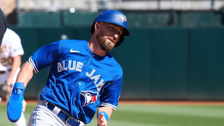 Former Seattle Mariners, Toronto Blue Jays Prospect Inks Deal with National League West Team
