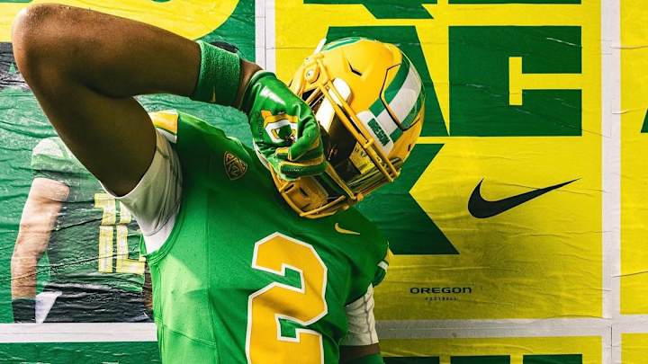 Roger Saleapaga, Four-Star Tight End, Commits to Oregon Ducks