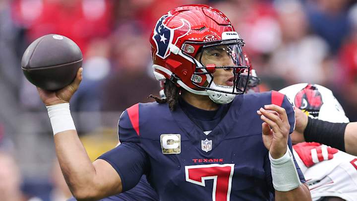 Texans’ C.J. Stroud Shows Maturity With Quote About Steph Curry After Three-INT Game