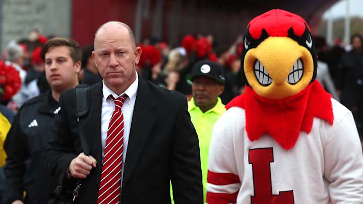 Watch: Louisville HC Jeff Brohm Talks Start of Spring Practice Watch: Louisville HC Jeff Brohm Talks Start of Spring Practice