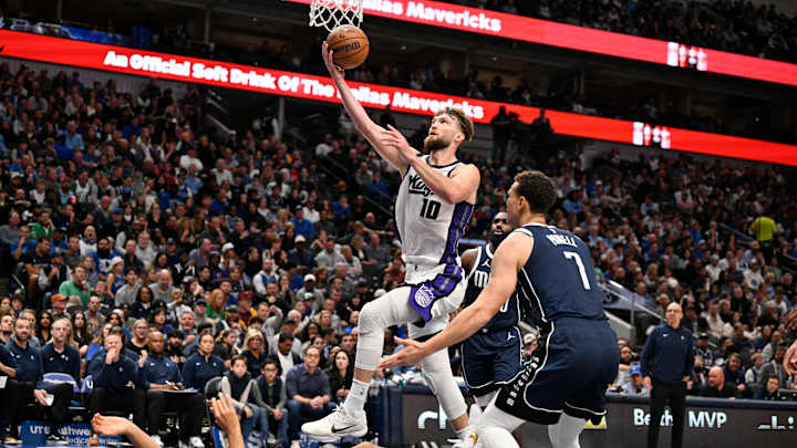 Kings’ Domantas Sabonis on Pace to Reach Wilt Chamberlain-Esque Numbers