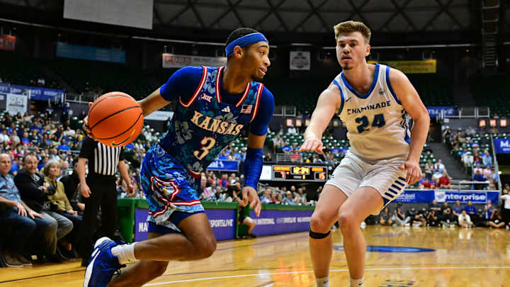 Hawking Points: Kanas Takes Care of Chaminade in Maui Invitational Opener Hawking Points: Kanas Takes Care of Chaminade in Maui Invitational Opener