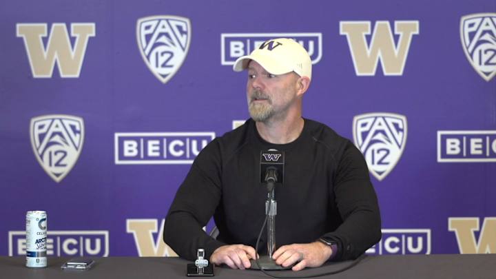 Grubb Hardly Impressed With Himself as Broyles Award Semifinalist