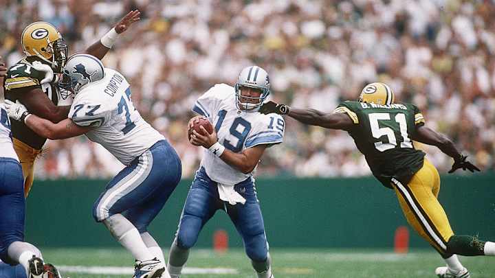 Scott Mitchell Says Barry Sanders Also to Blame for Lions' Playoff Failures