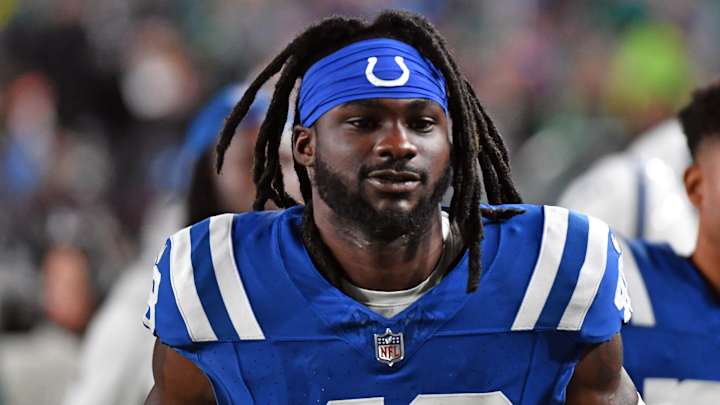 Colts Sign Shaq Leonard Replacement