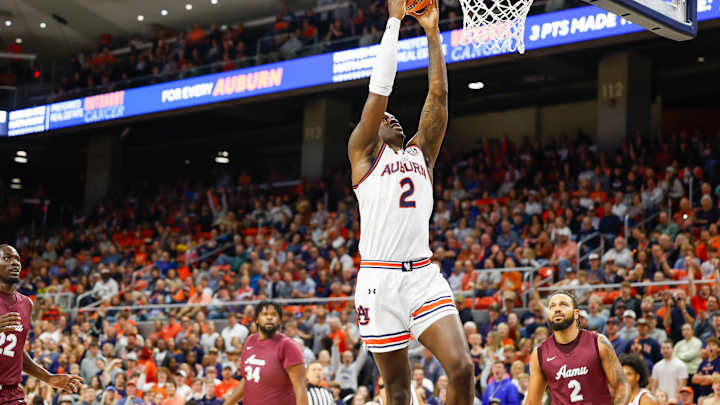 WATCH: Auburn's Jaylin Williams cleans up missed shot with dunk vs Chattanooga WATCH: Auburn's Jaylin Williams cleans up missed shot with dunk vs Chattanooga