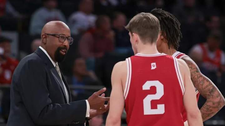 Ex New York Knicks Coach Mike Woodson Toasts James Dolan With 'Love & Respect' in Return to MSG Ex New York Knicks Coach Mike Woodson Toasts James Dolan With 'Love & Respect' in Return to MSG