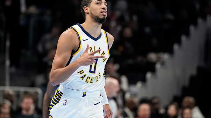 Hawks Lose Epic Shootout Against Pacers 157-152