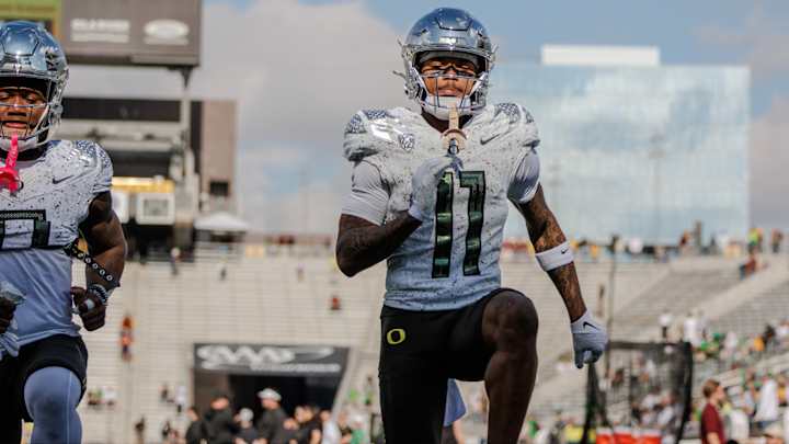 Oregon WR Troy Franklin Named Semifinalist for Biletnikoff Award Oregon WR Troy Franklin Named Semifinalist for Biletnikoff Award