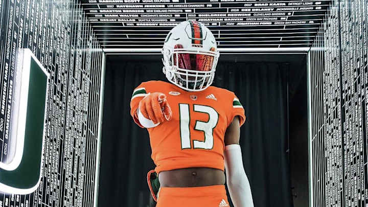 5-Star WR Caleb Cunningham Talks Tennessee Visit: "I Definitely Feel Like A Priority There"