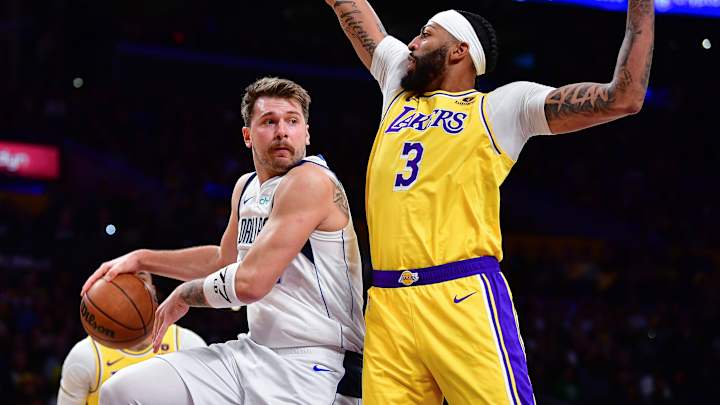 Lakers Highlights: Crazy LA 4th Quarter Rally Falls Short Against Mavericks