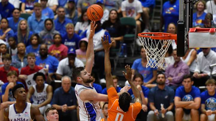 Hawking Points: Kansas Bounces Back, Places Third in Maui With 69-60 Win Over Tennessee
