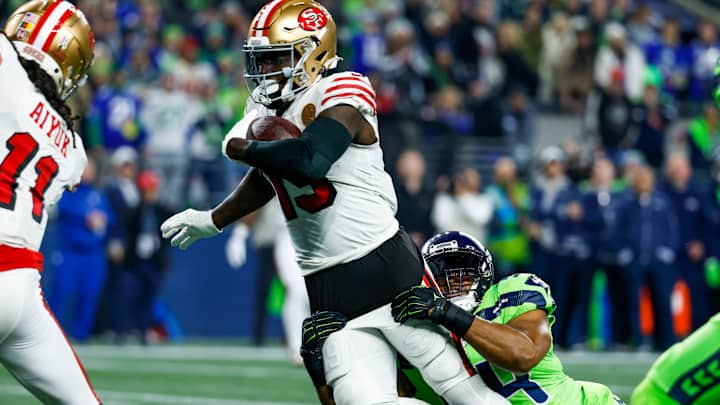 Seattle Seahawks Getting Eaten Alive By San Francisco 49ers, Trail at Halftime on Thanksgiving