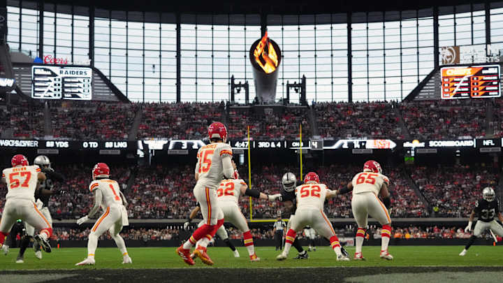 How to Watch Week 12: Chiefs at Raiders