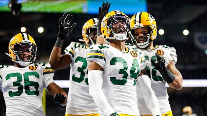 Jordan Love Throws Three TDs as Packers Beat Stuffing Out of Lions Jordan Love Throws Three TDs as Packers Beat Stuffing Out of Lions