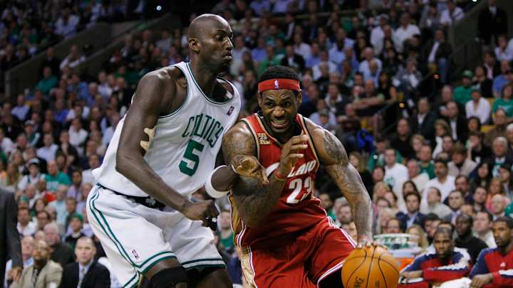 Kevin Garnett Gives Lakers’ LeBron James His ‘Flowers,’ Again Drags Anthony Davis