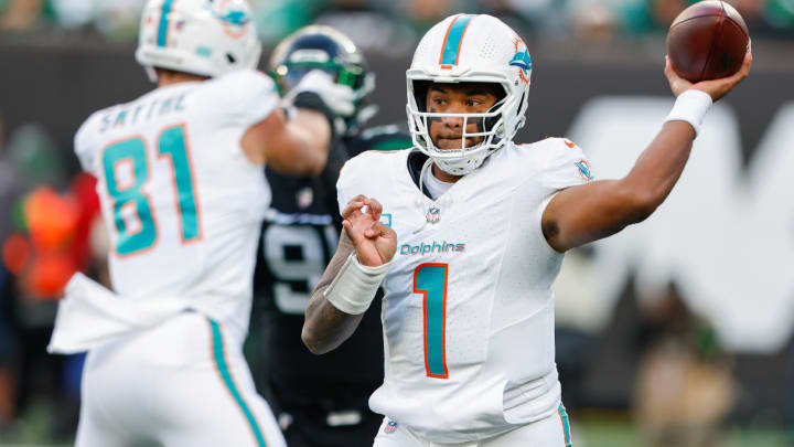 Tua Tagovailoa’s Gnarly Arm Injury Had NFL Fans Cringing in Disbelief Tua Tagovailoa’s Gnarly Arm Injury Had NFL Fans Cringing in Disbelief