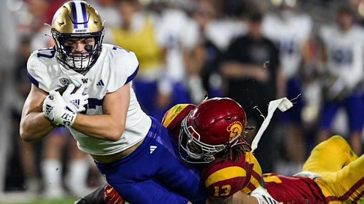 Westover Ducks for Cover from Apple Cup Friendly Fire Westover Ducks for Cover from Apple Cup Friendly Fire